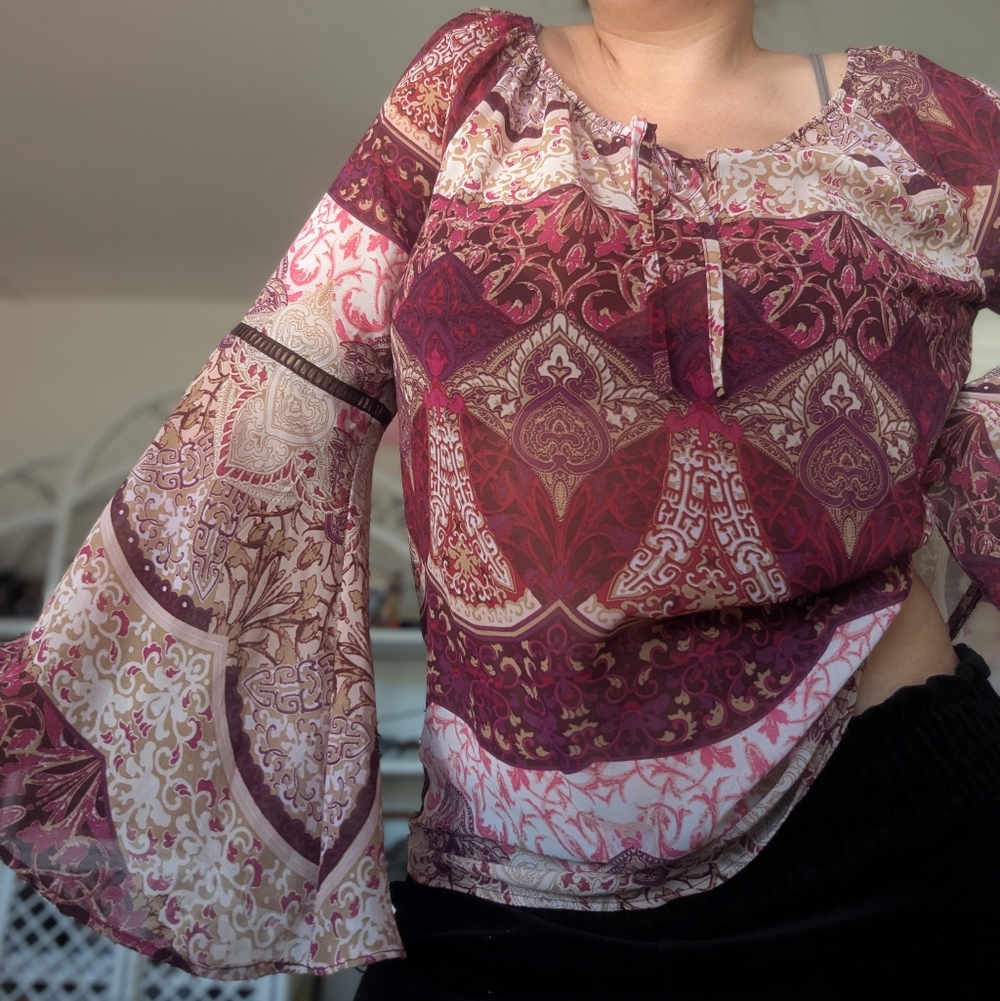 Y2K NYC And Co Bell Sleeve Fairy Blouse